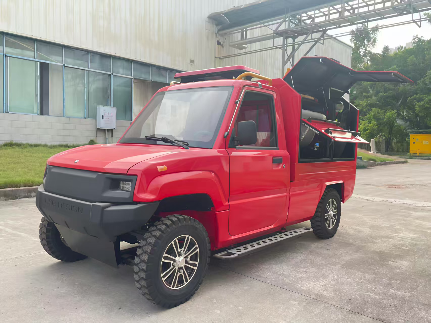 Πώς τρέχει είναι η τεχνολογία Mini Fire Truck Διεύθυνση EV πυρκαγιάς κινδύνους σε κοινότητες, χώρους στάθμευσης και εμπορικά κέντρα;